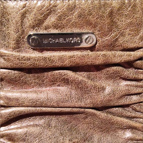 MICHAEL KORS | Soft Metallic Gold Ruched Cross-body Purselette - Picture 7 of 16
